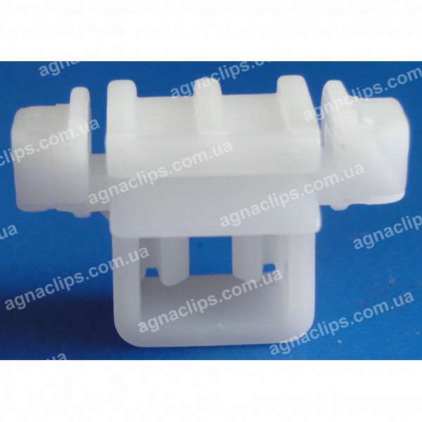 C 903 Кліпса Mercedes A0019885181 кріплення підкрилка