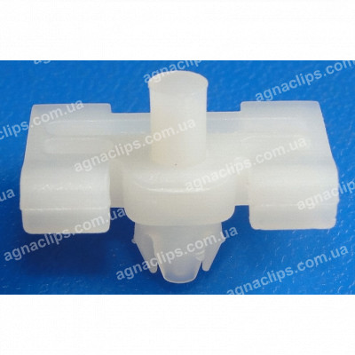 C 944 Кліпса Mercedes A0069883078 нижнього молдингу