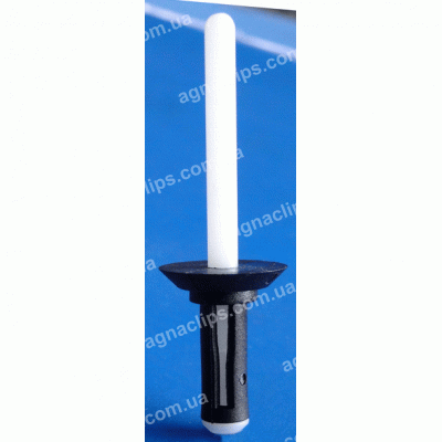 C 194 Заклепка пластикова Chrysler 4630660