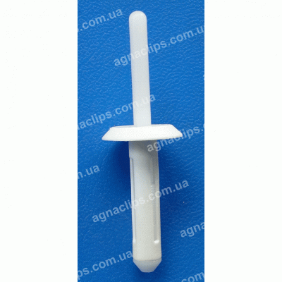 C 375 Заклепка пластикова GM 15506827