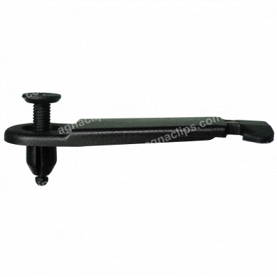 C 1382 Кліпса Mazda D06158763