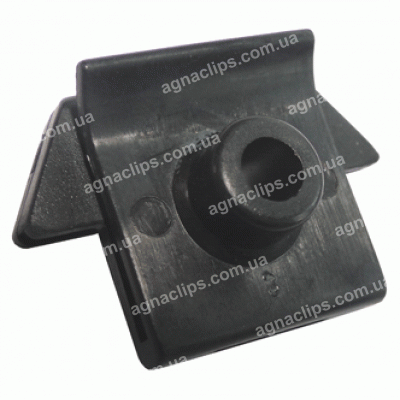 C 182 Скоба Nissan 63848D4000 63848D4001 кріплення підкрилок