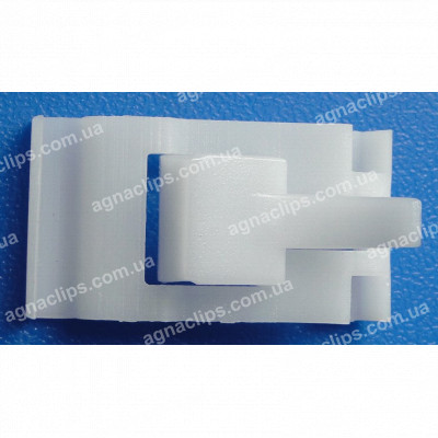 C 669 Кліпса скла Ford