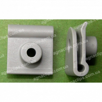 C 1650 Скоба Mazda B45556135 кріплення крила