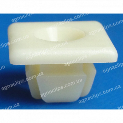 C 30 Кліпса GM 3907444 4755299