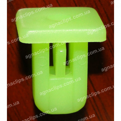 C 548 Кліпса GM 10157547