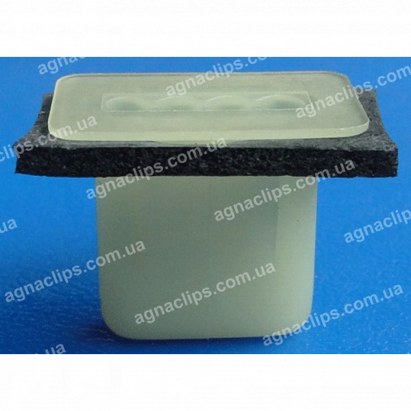 C 823 Кліпса Ford Cadillac Mercury Lincoln W705590S300 25649667
