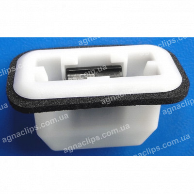 C 1125 Кліпса Lexus Toyota 52561B1020 фіксатор бампера