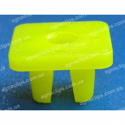 C 1228 Кліпса Subaru 661179000