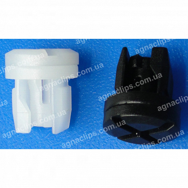 C 1247 Кліпса радіатора