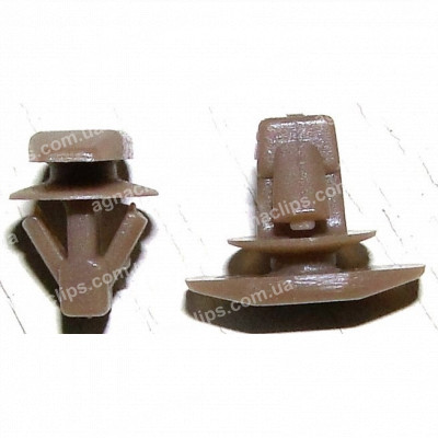 C 291 Кліпса Mitsubishi MU481027