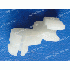 C 349 Кліпса тяги замків дверей GM d=8.4mm 14070914