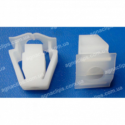 C 1809 Кліпса VAG 8K0821213A