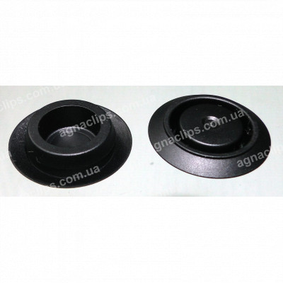 C 1807 Заглушка Ø 17,5мм Nissan пластикова