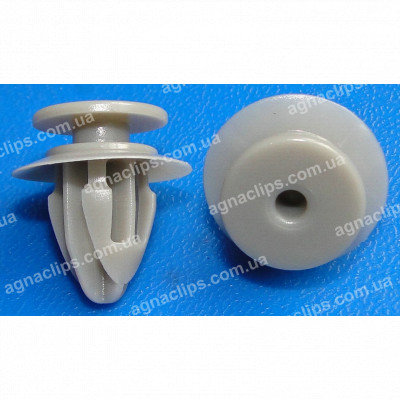 C 1982 Кліпса Mazda KD5351W24