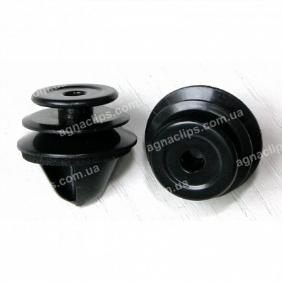 C 1877 Кліпса обшивки універсальна