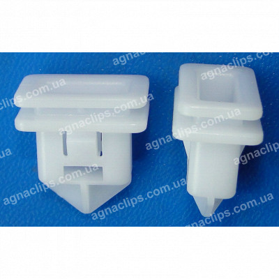 C 3010 Кліпса Volvo 8678010 3121449 накладки порога