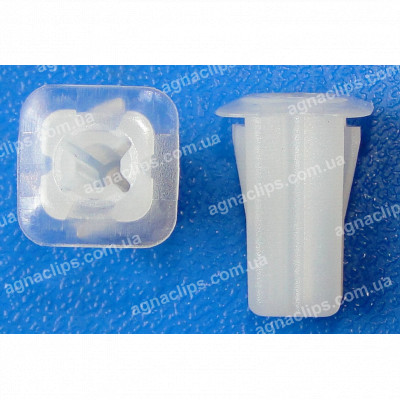 C 3250 Кліпса Nissan 768813VA0A