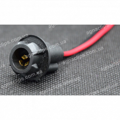 PN28 Патрон під лампу W5W у гумовому корпусі, рівні зачепи