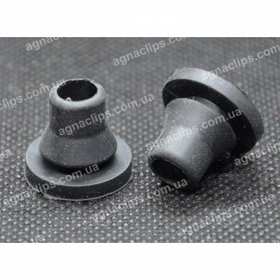 ВАЗ 2110 втулка бачка омивача 2110-5208458