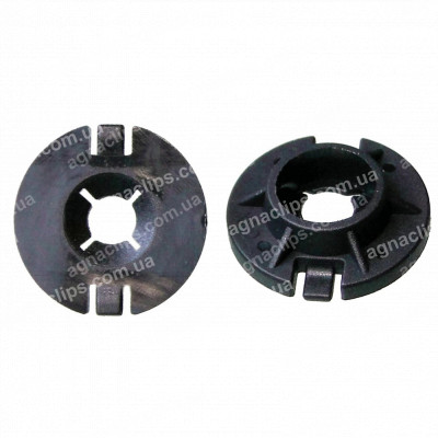 C 3645 Кліпса підкрилка Tesla 111071399C