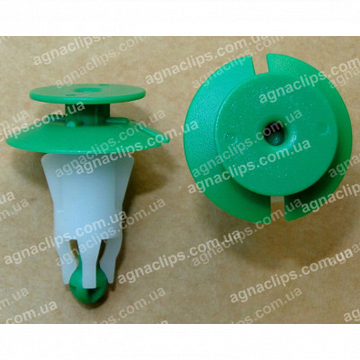 C 3638 Кліпса VW Audi 4M0805163