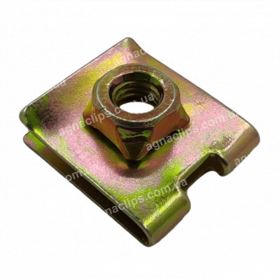 DS22 Скоба M6 23x19 мм