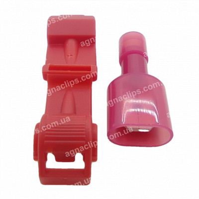 T1 З'єднувач проводів 0.5-1.5 мм2 (через тата) червоний з клемою