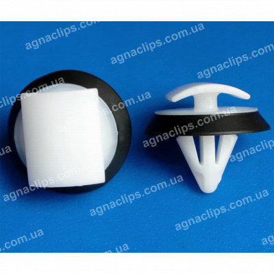 C 3983 Кліпса VW Audi Skoda WHT008801