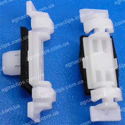 C 4123 Кліпса молдингу скла