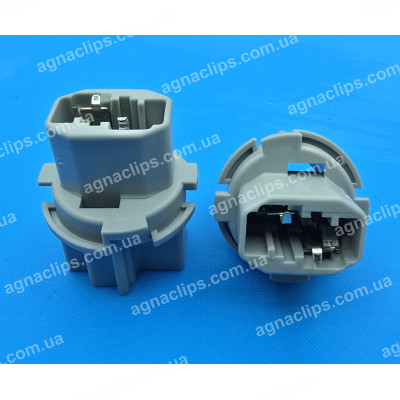 PN73 Патрон Honda Toyota 33514-S2R-003 лампи T20W